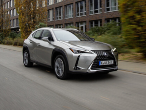 LEXUSUX FULL ELECTRIC PREMIUM